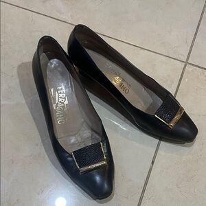 Vintage Salvatore Ferragamo Black Leather Classic Kitten Heel Pumps